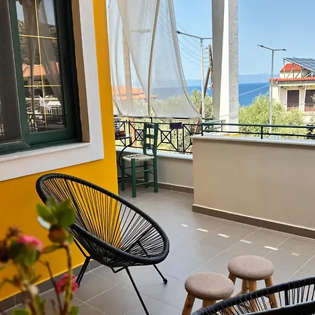 Апартаменты το σπίτι της μέλισσας 1 Тирос