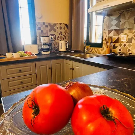 Appartement το σπίτι της μέλισσας 1