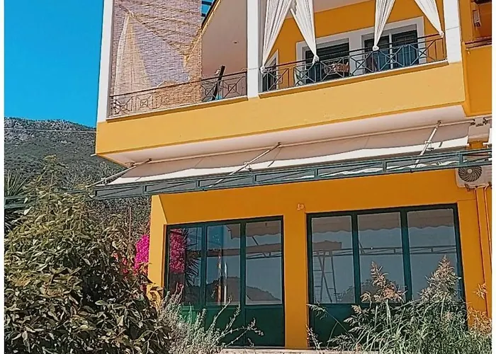 το σπίτι της μέλισσας 1 Tiros